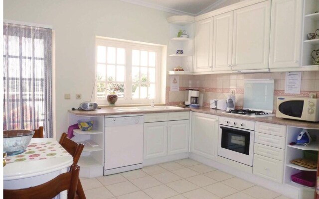 Nice Home in Albufeira With Wifi and 3 Bedrooms