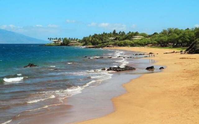 Makena Surf, #f-110 2 Bedroom Condo by RedAwning