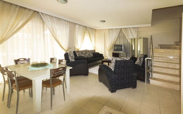 Paradise Town Villa Cordelia