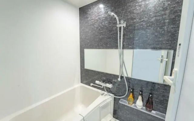 Hollywood Suites & Lofts