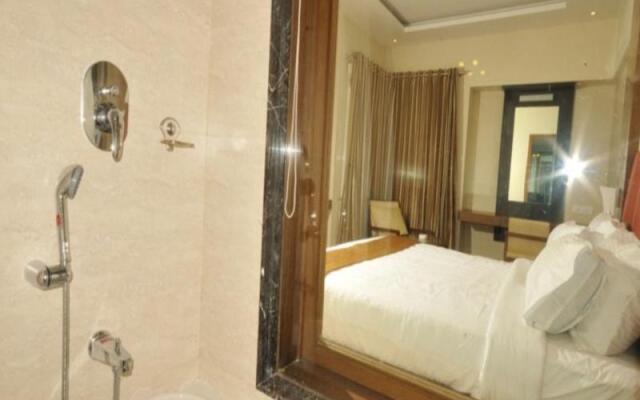 Hotel JM Four