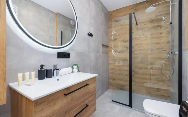 Kiełkowskiego Apartment by Renters