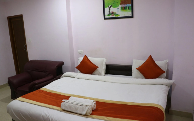 Hotel Sarweshwary