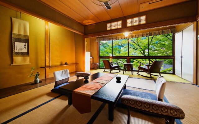 Heihachi Tea House Inn