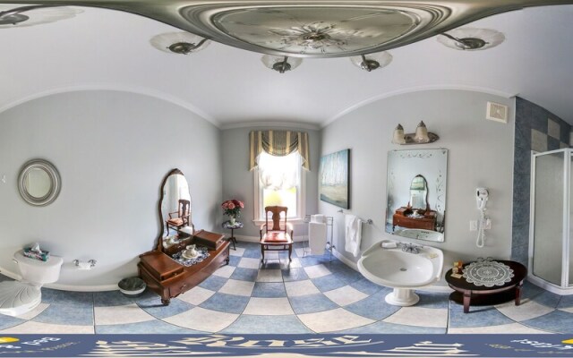 Rose Manor Inn B & B