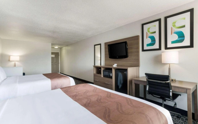 Quality Inn & Suites Ferdinand