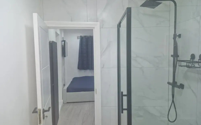 Blake Rainham Homestay
