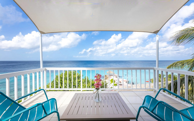 Deluxe Suite Ocean View