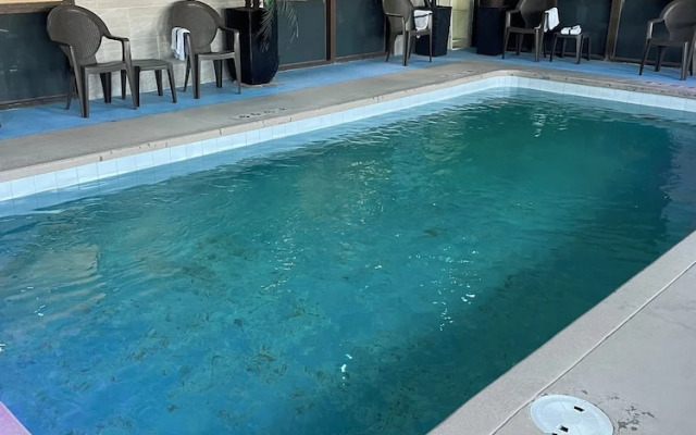 Red Lion Inn & Suites Blue Springs