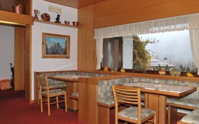 Hotel Mae'