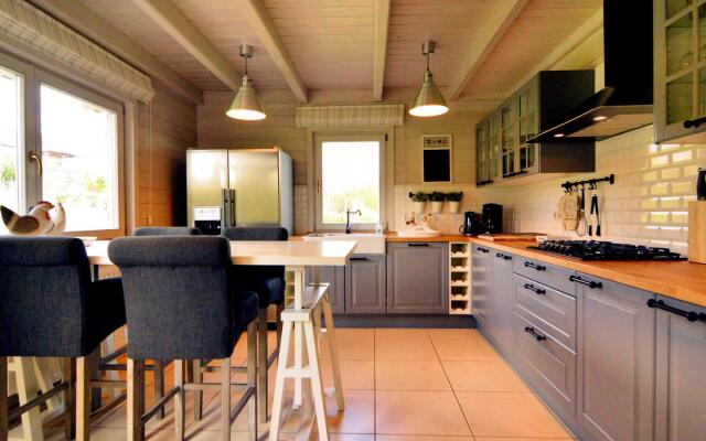 Lush Chalet In Septon With Sauna