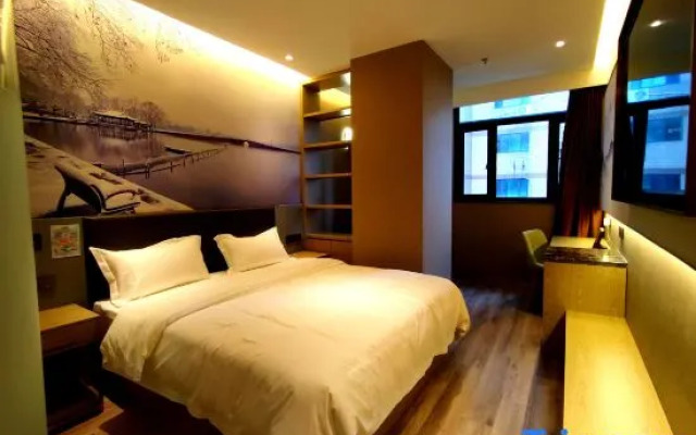 Weiting Hotel (Shanghai Xinhua Hospital Jiangpu Road Subway Station Branch)