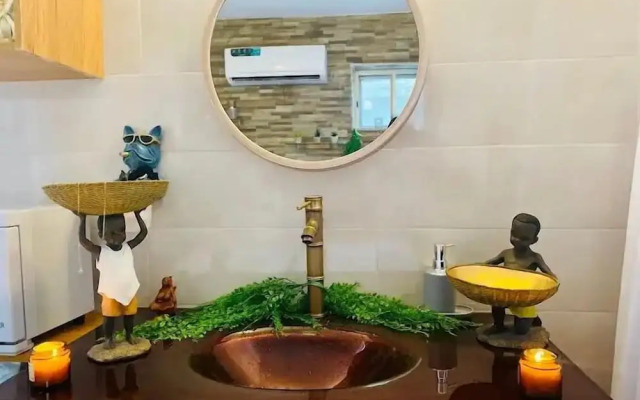 1677 Mayfair Apartment