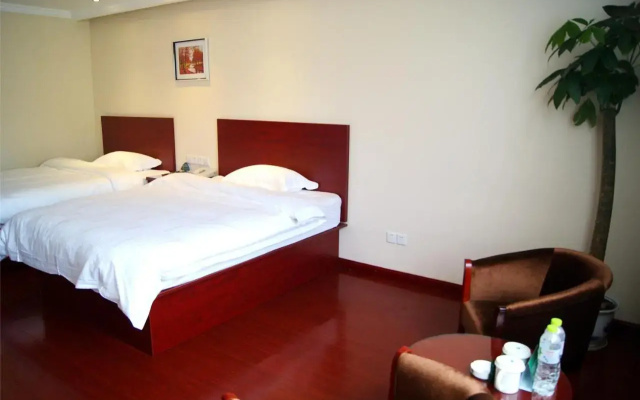 Home Inn Hefei Railway Station Front Square
