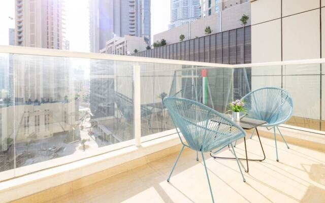 Beaming 3BR Apartment in Downtown Burj District!