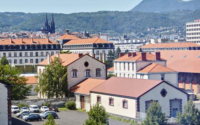 Kyriad ECO - Clermont Ferrand Estaing