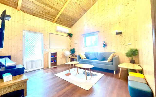 Peaceful Home Hall 2