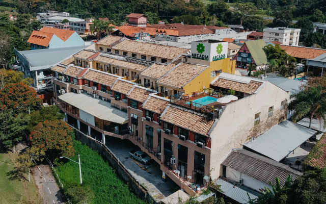 Kastel Itaipava Centro Hotel