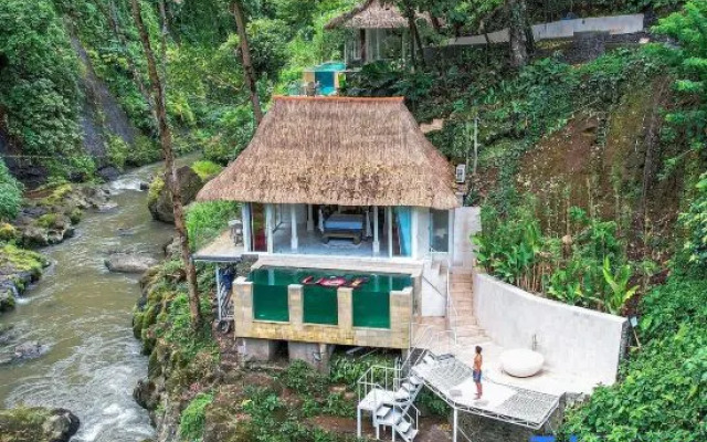 Villa Cella Bella : New! River Villa III ( Bali instaworthy villa )