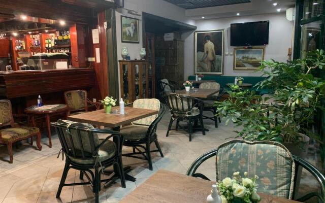 B&B Passage