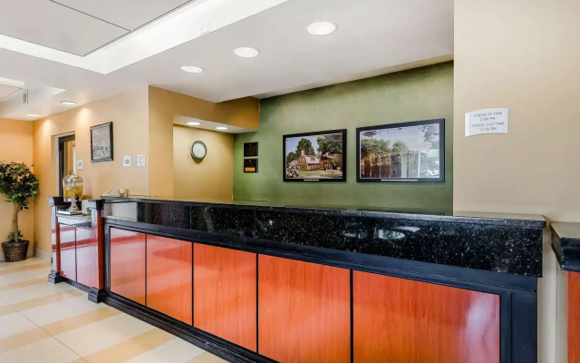 Quality Inn & Suites - Boston/Lexington