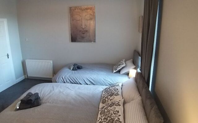 Fitzsimons Town House