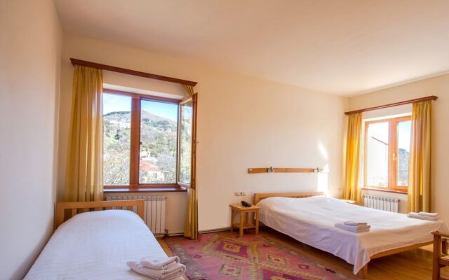 Hotel Mirhav
