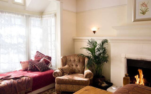 Madeleine Bed & Breakfast Inn