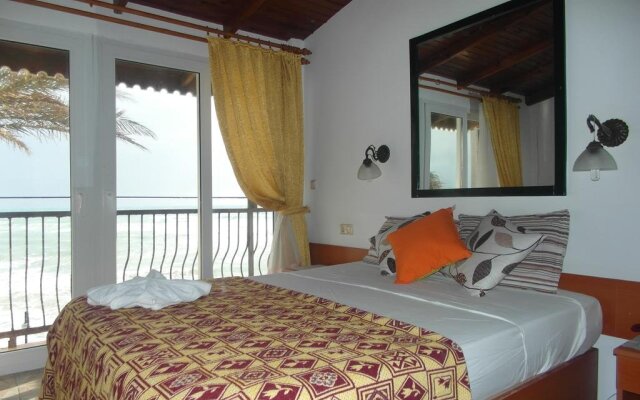 Beach House Hotel