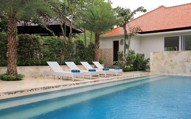 Tapa Tepi Kali Canggu by Pramana