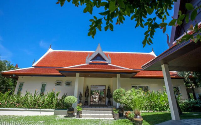 La Romanee Infinity Villa by Jetta