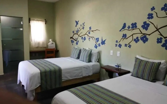 El Cihualteco Hotel Restaurante Bar