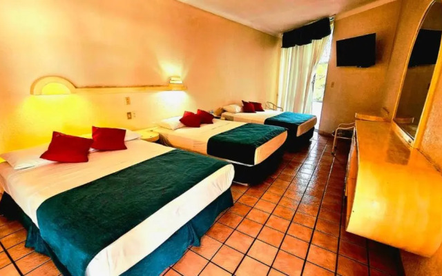 Hotel Hacienda Del Rio