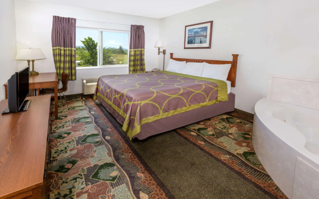 Super 8 by Wyndham Central Pt Medford
