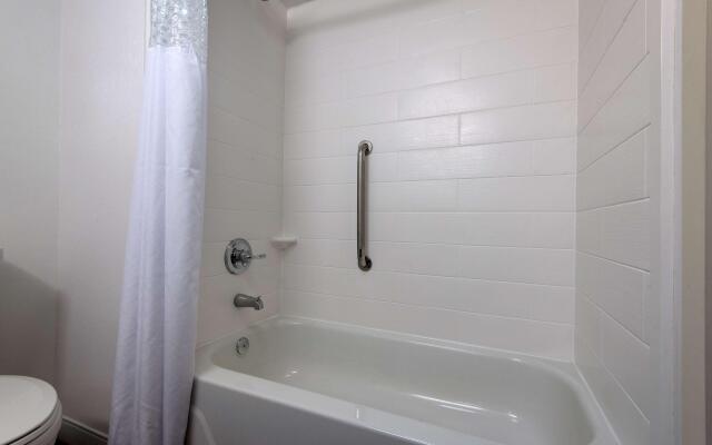 Hampton Inn Commerce