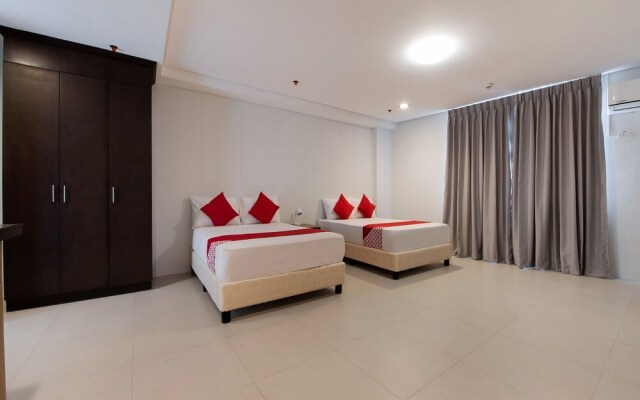 Amina Plaza by OYO Rooms