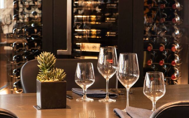 The Charter Hotel Seattle, Curio Collection by Hilton