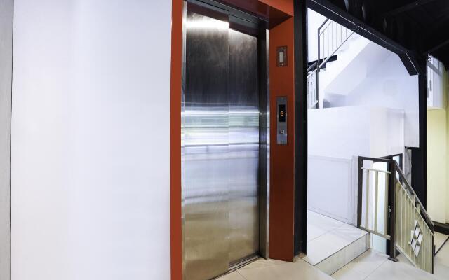 SUPER OYO Flagship 3688 Pot Art