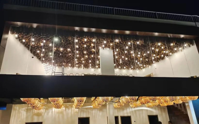 Corbett Milestone Resort