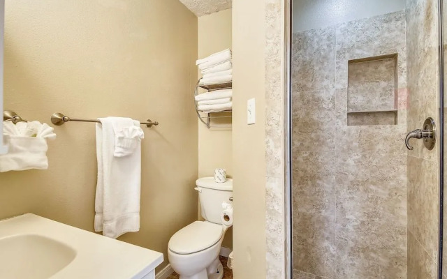 Barefoot Bungalow by RedAwning