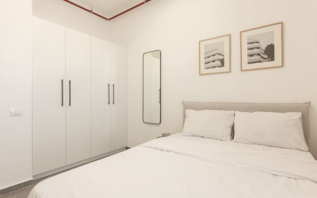 AirTLV - Menachem Begin Apartment