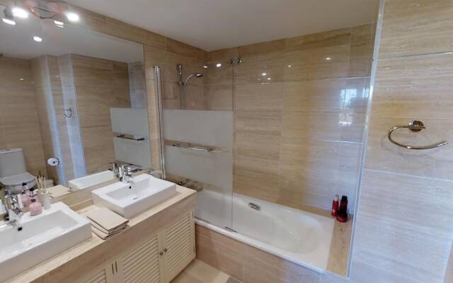 Wonderful Apartment with Great Views