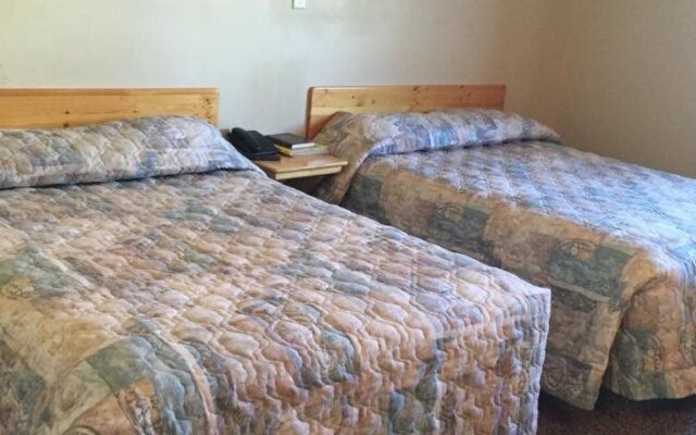 Wakiki Motel & Lounge