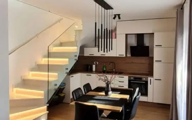 House With Private Jacuzzi Near Umag