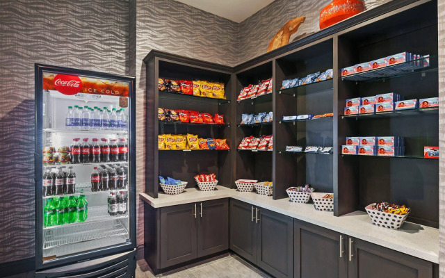 Holiday Inn Houston NE - Bush Airport Area by IHG