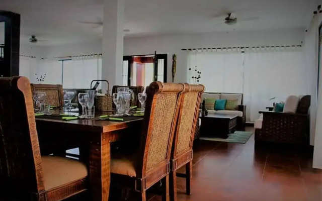 Natural Pool Villa Perfect for Families