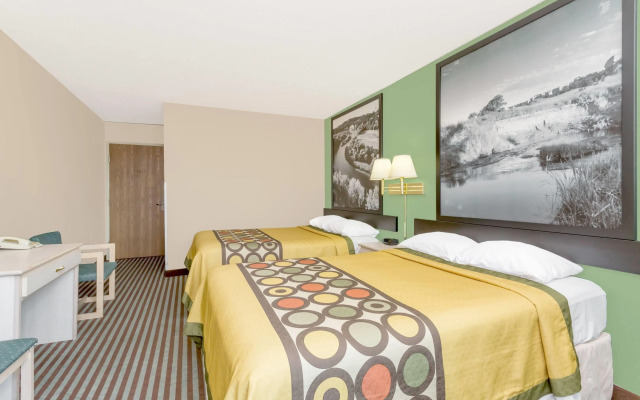 Super 8 by Wyndham Lexington