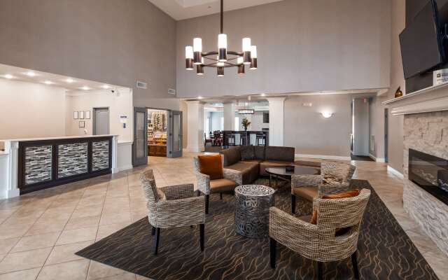 Best Western Plus Appleton Airport/mall Hotel