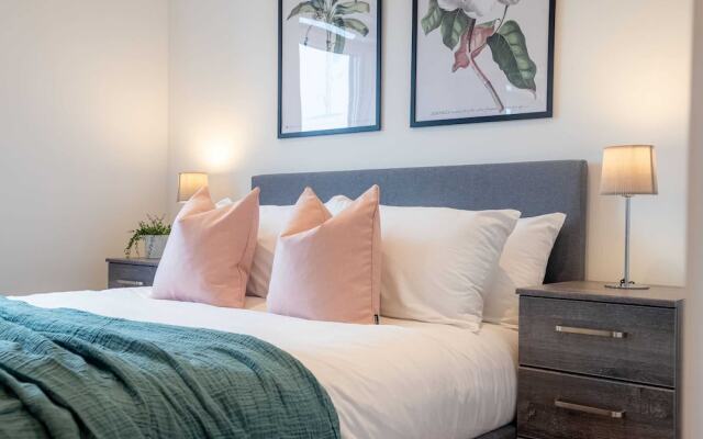 One Bed Near Windsor Castle by Belvilla