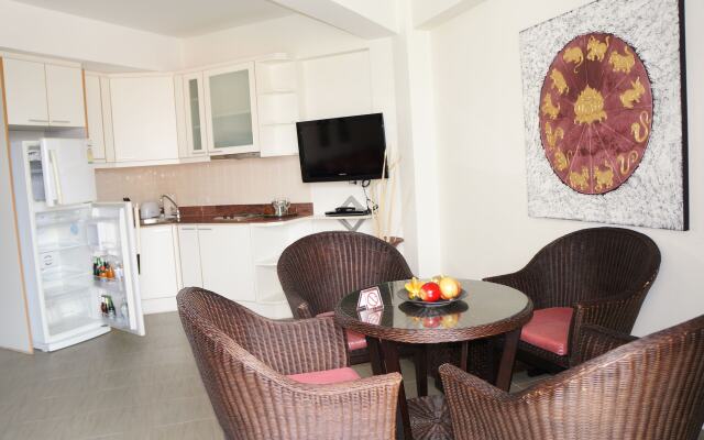 The Royal Tropical Beach at VIP Chain Resort